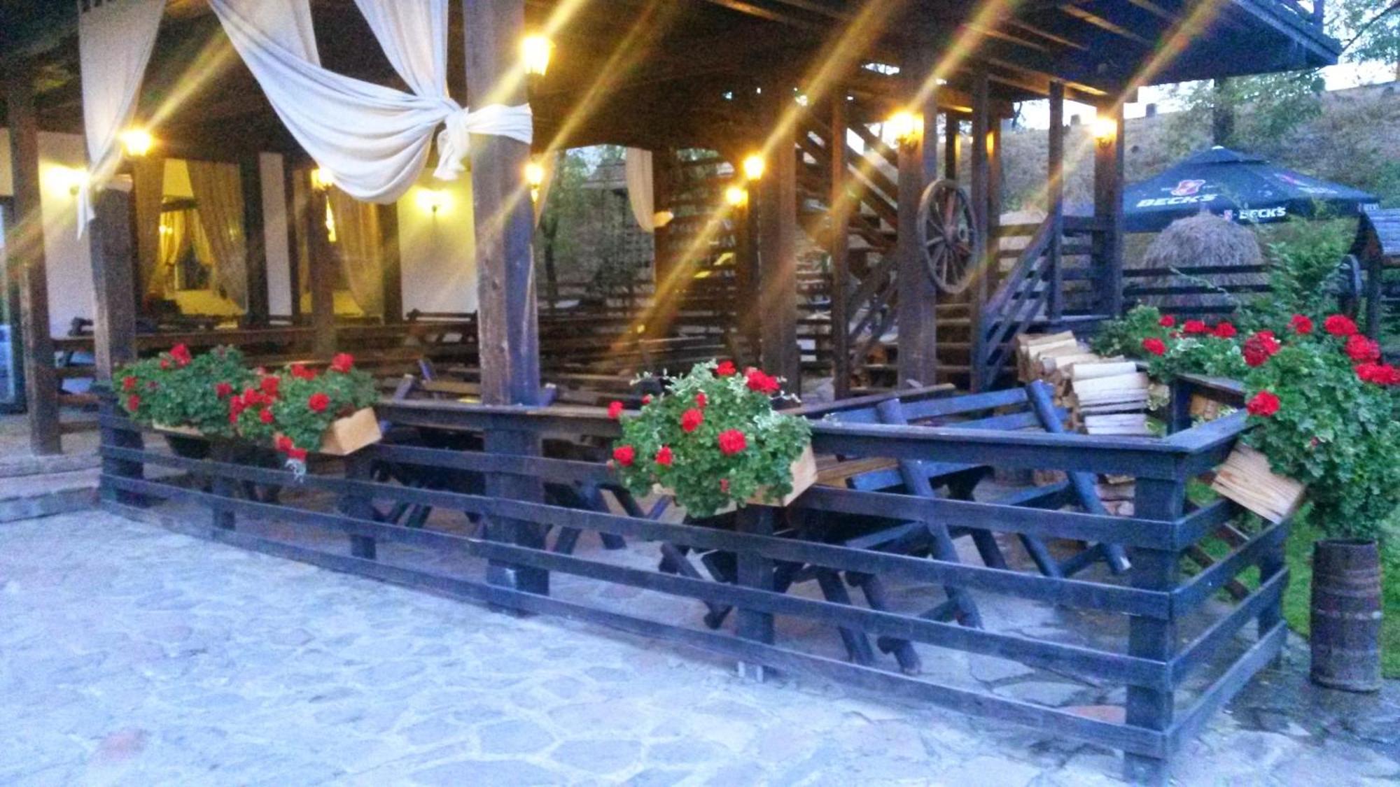 Pension Casa Drumetului Piatra Neamţ Exterior foto