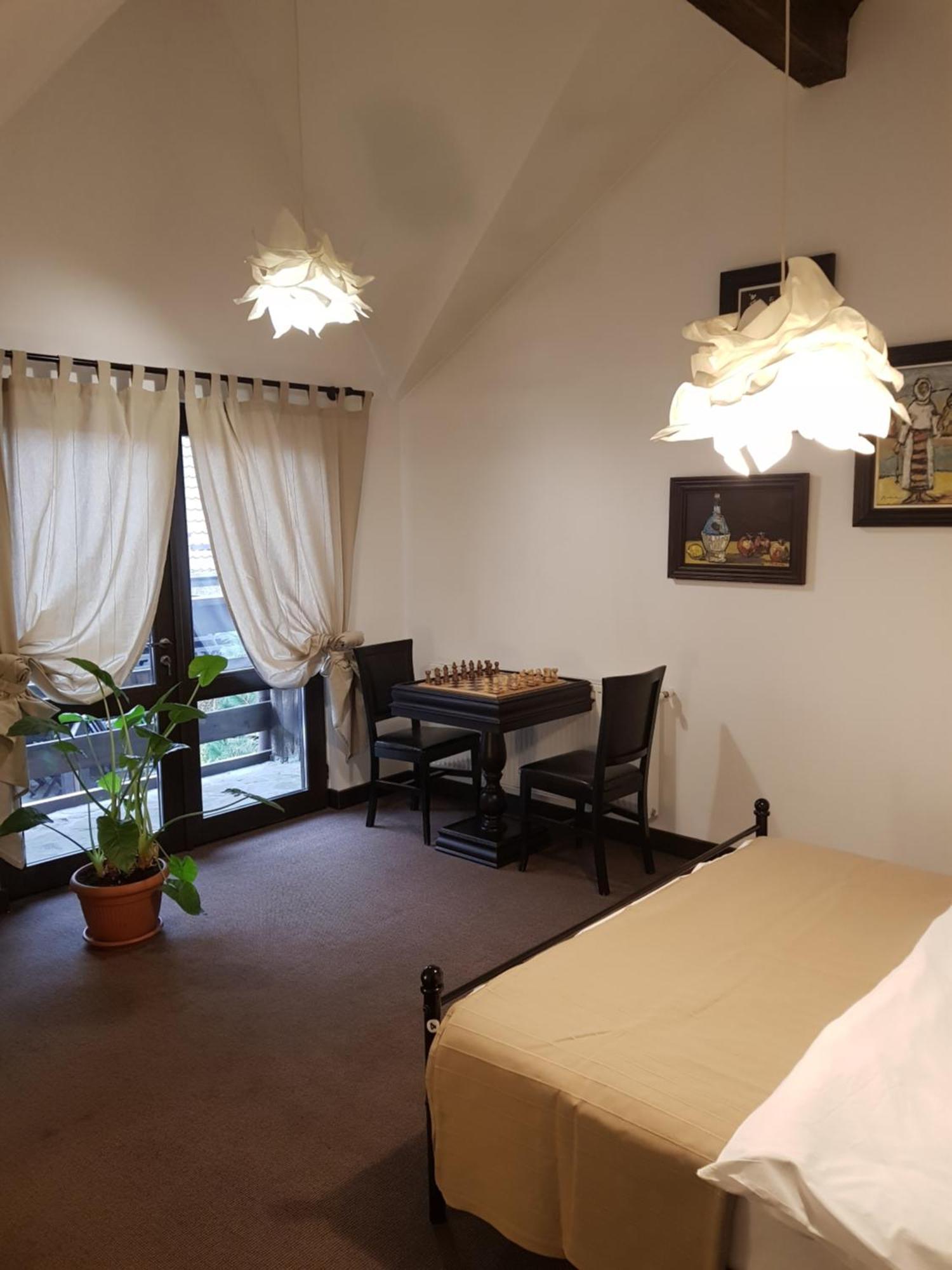 Pension Casa Drumetului Piatra Neamţ Exterior foto